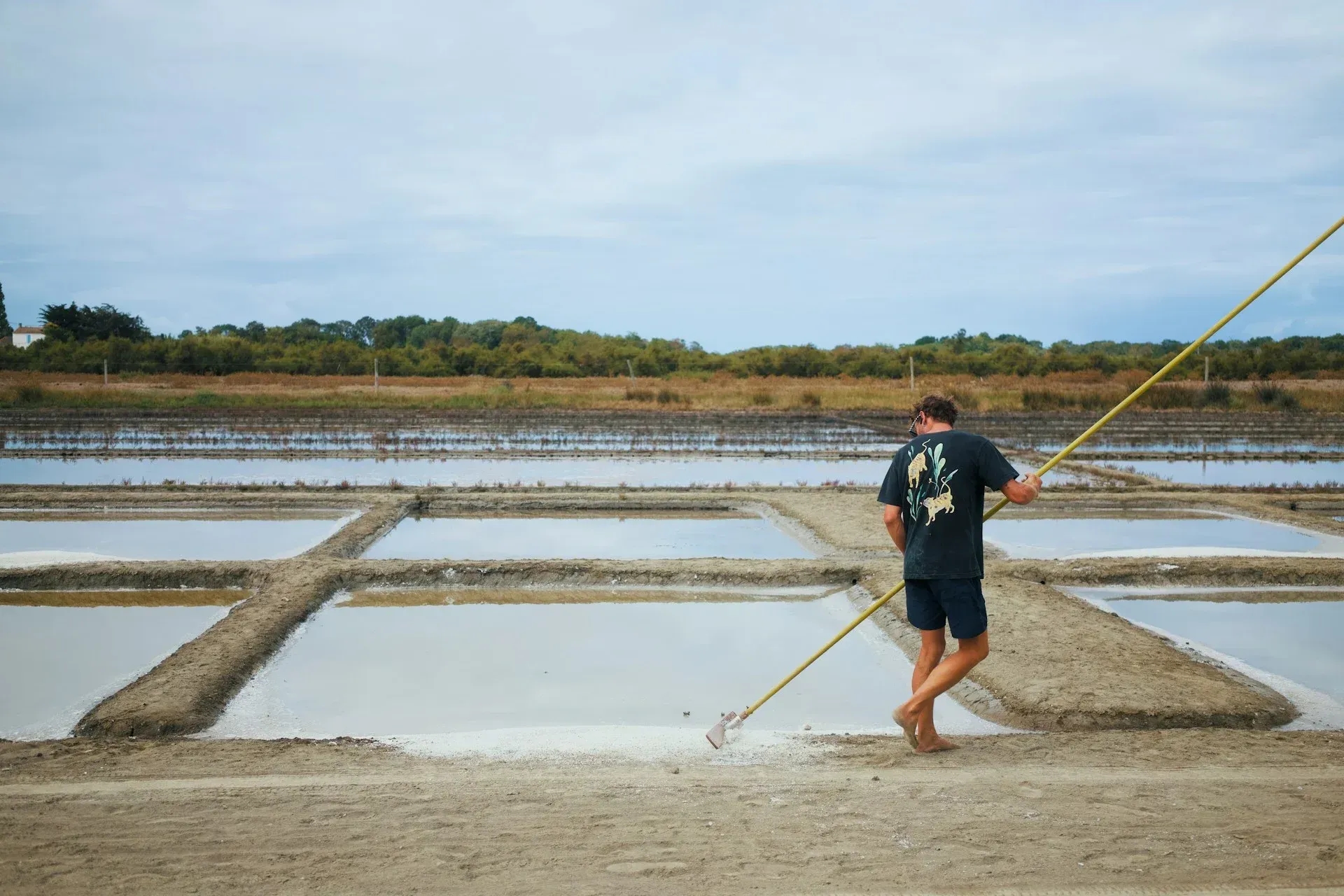 What Does an Aquaculture Farmer Do?